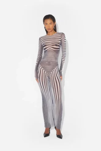 Re-Edition – the Navy Blue Body Morphing Dress
