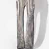 Re-Edition – the Navy Blue Body Morphing Pants Re-Edition – the Navy Blue Body Morphing Pants